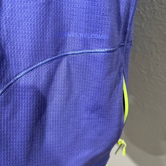 Lululemon Athletica Vibrant Purple Short Sleeve Tee Size 10 EUC Neon Detail - Picture 2 of 5